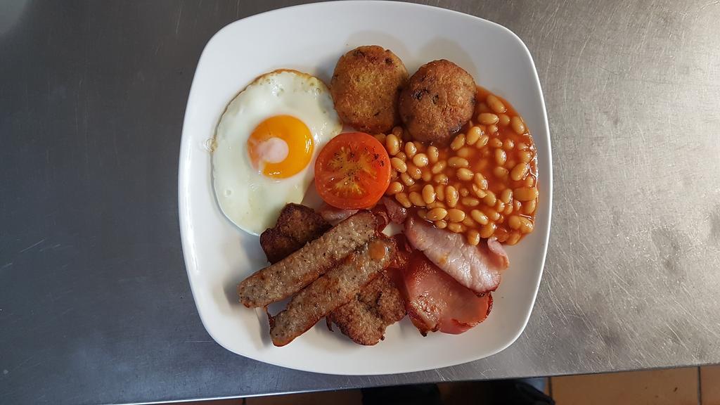New Gurkha Inn Brecon Kültér fotó