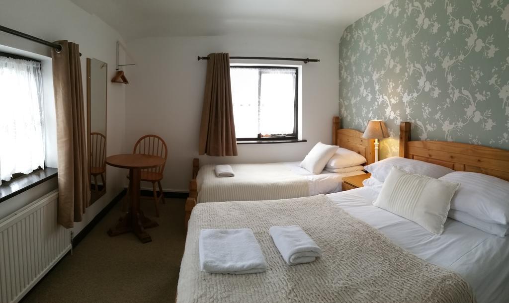 New Gurkha Inn Brecon Kültér fotó